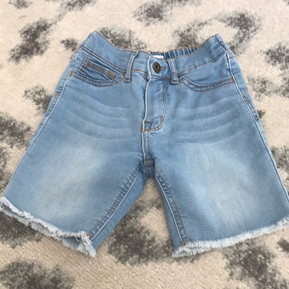 Boys super soft stretch jeans shorts Hudson jeans.